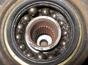 How to Tell if the Wheel Bearings are Worn Out